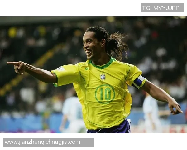 声色足球明星家庭背后的故事：荣耀与挑战共存的生活篇章